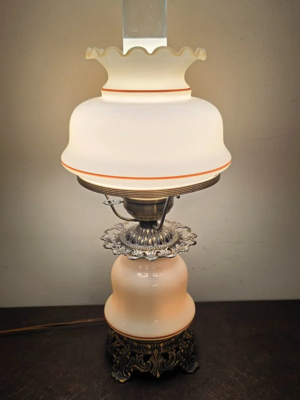Vintage Quoizel Hurricane 2 Tier Table Lamp features a brass metal base